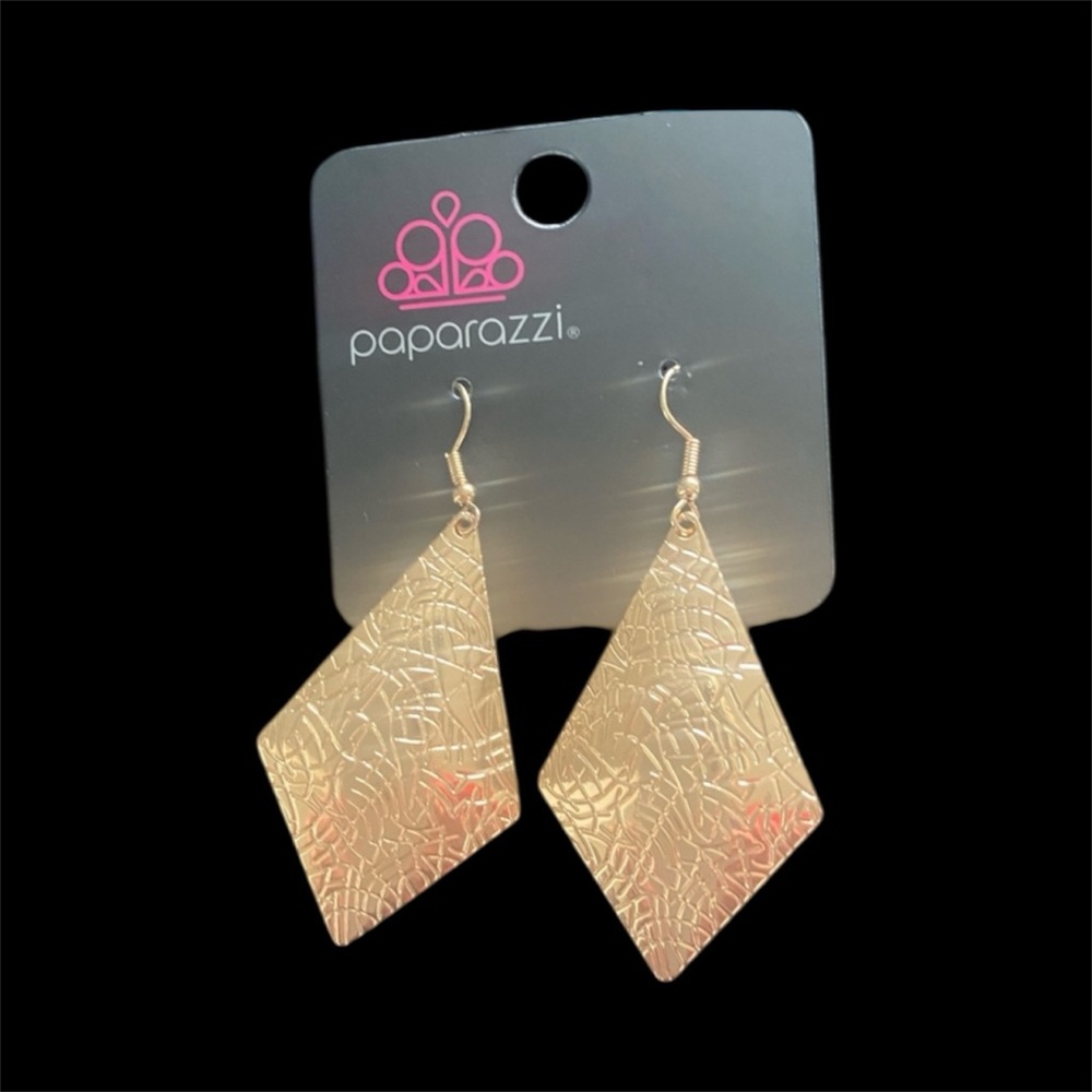 Paparazzi Diamond shaped Gold toned earrings. Beautiful worked surface